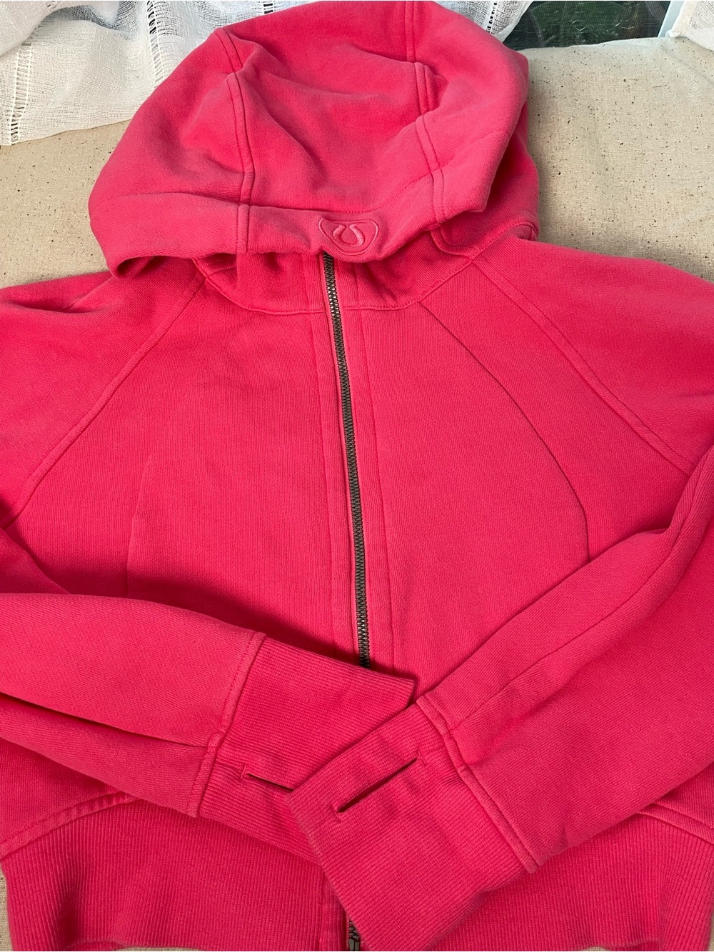 lululemon athletica Bright Pink Hooded Zip cropped scuba